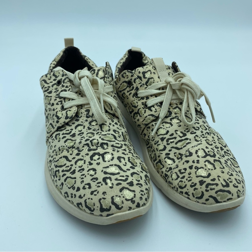 Toms Woman’s Del Ray Natural Bobcat Gold Foil Sneaker Size 7